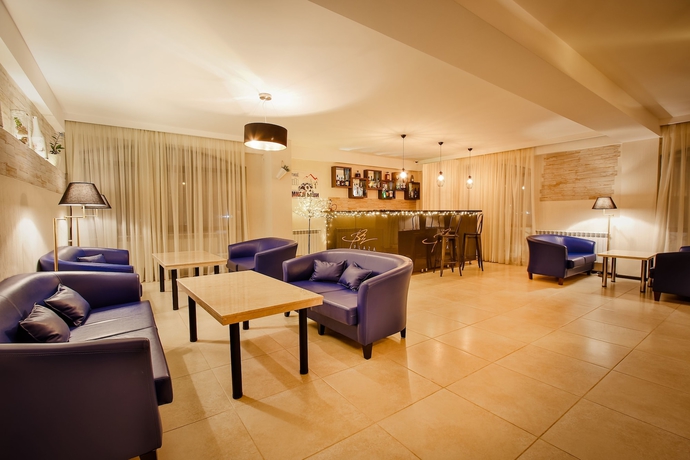 Imagen del bar/restaurante del Hotel Bm Plaza. Foto 6