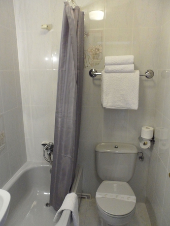 Imagen de la habitación del Hotel B-nor. Foto 13