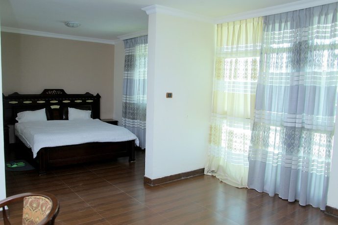 Imagen de los interiores del Hotel Bnow. Foto 10