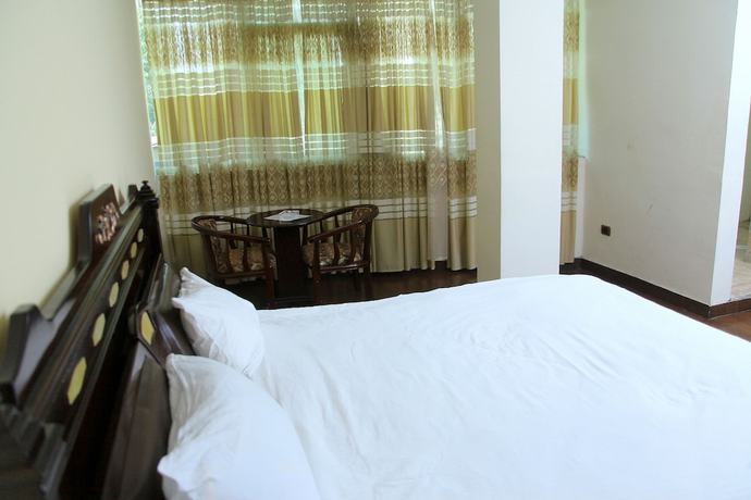 Imagen de los interiores del Hotel Bnow. Foto 20