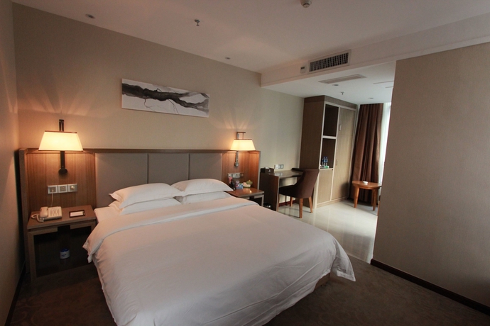 Imagen de la habitación del Hotel Bo Yi. Foto 7