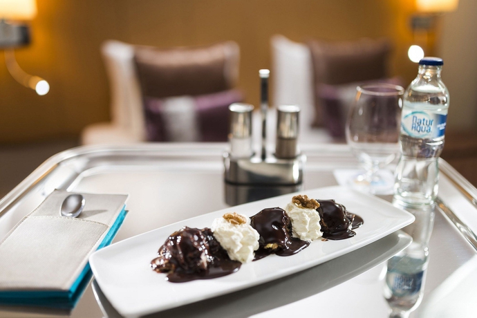 Imagen del bar/restaurante del Hotel Bo33 Family and Suites. Foto 4