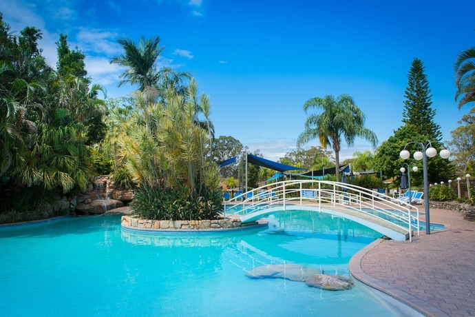 Imagen de la piscina del Hotel Boambee Bay Resort. Foto 18