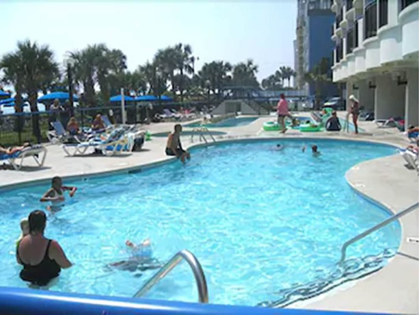 Imagen de la piscina del Hotel Boardwalk Beach Resort. Foto 18