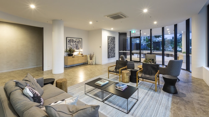 Imagen de los interiores del Hotel Boardwalk Burleigh Beach. Foto 18