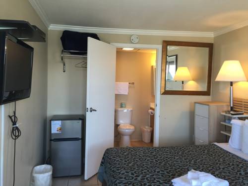 Imagen de la habitación del Hotel Boardwalk Charlee and Beach House Rentals. Foto 11