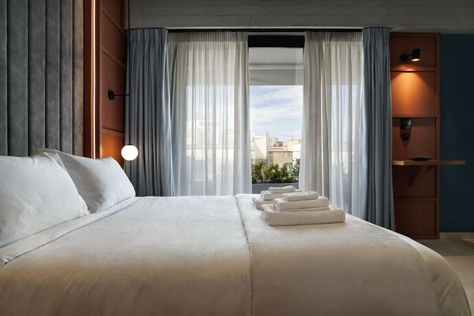 Imagen de la habitación del Hotel Bob W Akadimia Athens. Foto 19