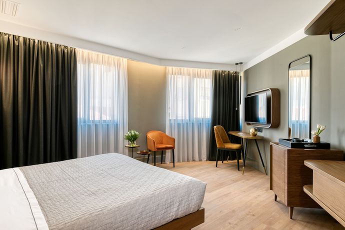 Imagen de la habitación del Hotel Bob W Eolou. Foto 3