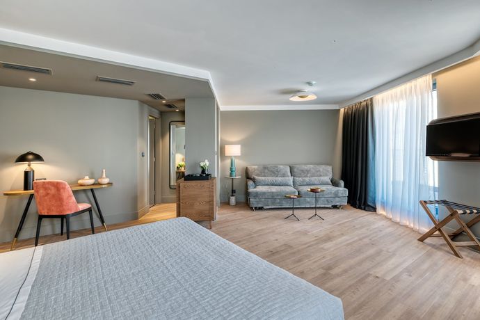 Imagen de la habitación del Hotel Bob W Eolou. Foto 6