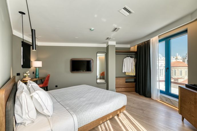 Imagen de la habitación del Hotel Bob W Eolou. Foto 11