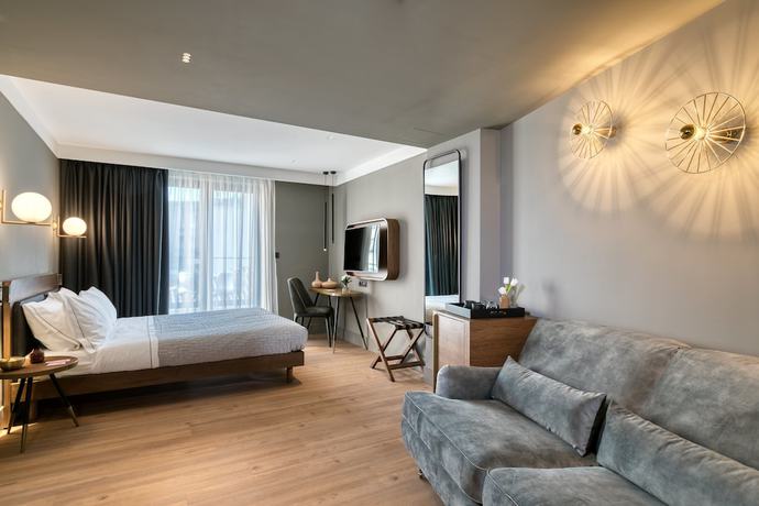 Imagen de la habitación del Hotel Bob W Eolou. Foto 18