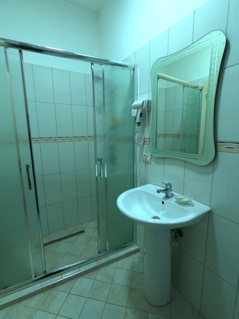 Imagen de la habitación del Hotel Bobi. Foto 8