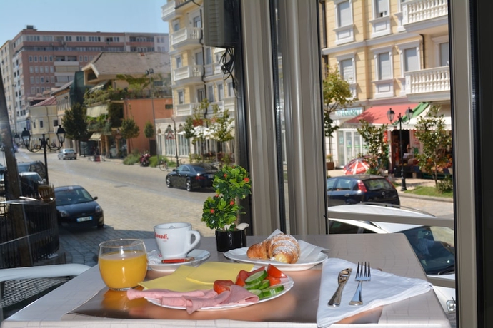 Imagen de los interiores del Hotel Bobi. Foto 16