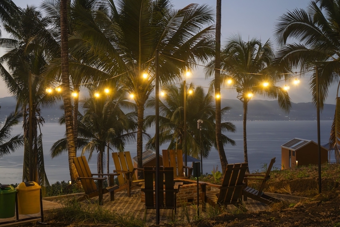 Imagen de los interiores del Hotel Bobocabin Bunaken Hills. Foto 19