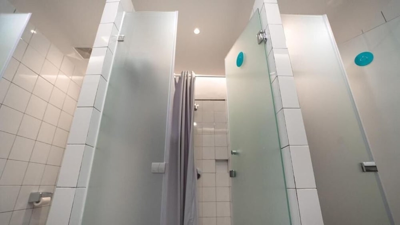 Imagen de la habitación del Hotel Bobopod Malioboro Yogyakarta. Foto 10