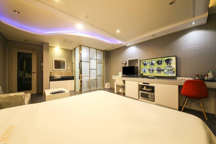 Imagen de la habitación del Hotel Bobos. Foto 5