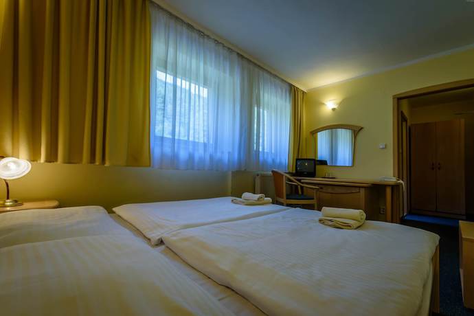 Imagen de la habitación del Hotel Boboty. Foto 11