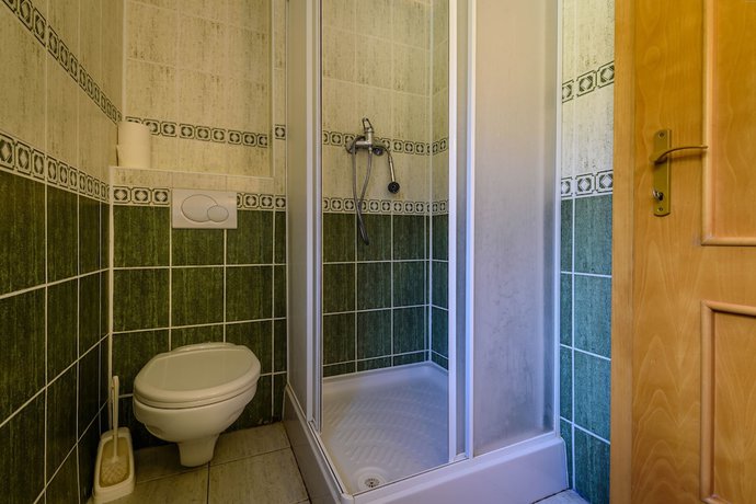 Imagen de la habitación del Hotel Boboty. Foto 15