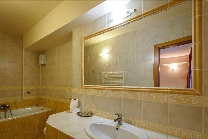 Imagen de la habitación del Hotel Boboty. Foto 19