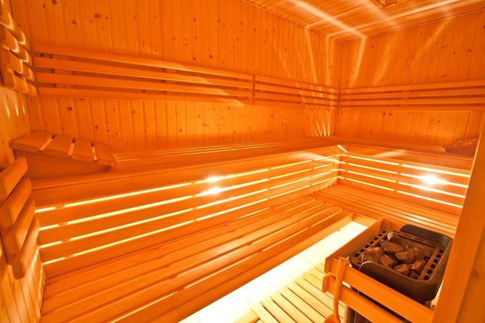 Imagen de la piscina del Hotel Bobrowa Dolina. Foto 20