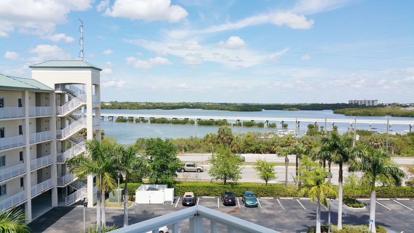 Imagen de los exteriores del Hotel Boca Ciega. Foto 14