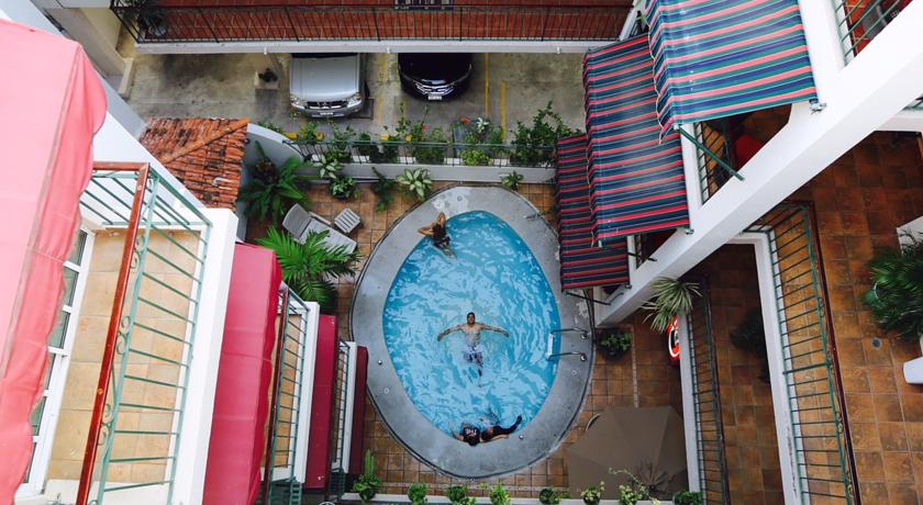 Imagen de la piscina del Hotel Boca Inn and Suites. Foto 8