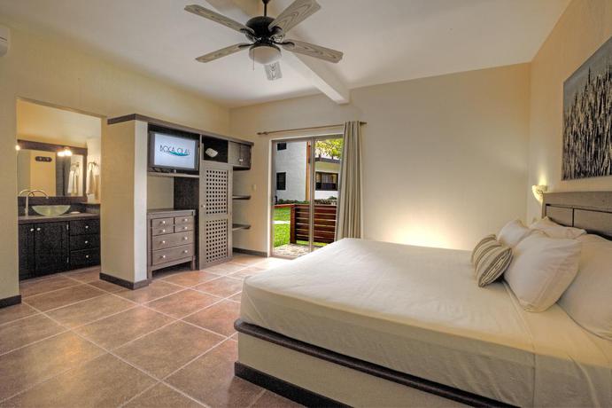 Imagen de la habitación del Hotel Boca Olas Resort & Villas. Foto 2