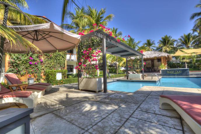 Imagen de los exteriores del Hotel Boca Olas Resort & Villas. Foto 11