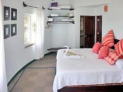 Imagen de la habitación del Hotel Boca Paila Camps. Foto 2