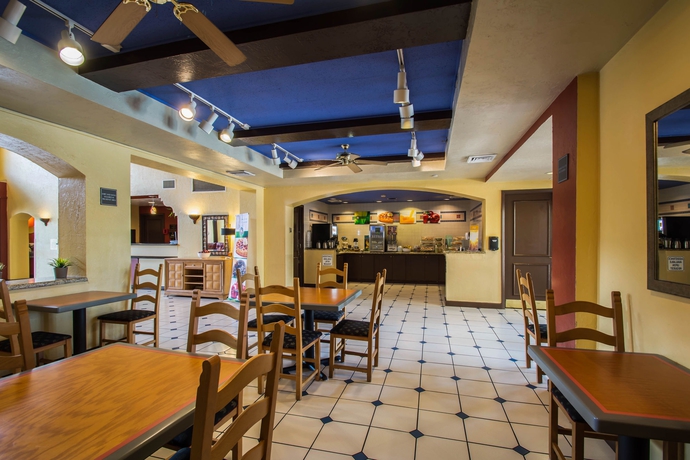 Imagen del bar/restaurante del Hotel Boca Suites Deerfield Beach. Foto 4
