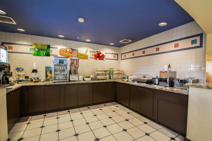 Imagen del bar/restaurante del Hotel Boca Suites Deerfield Beach. Foto 6