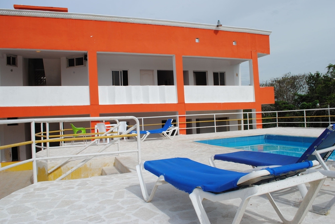 Imagen de la piscina del Hotel Bocachica Beach. Foto 16