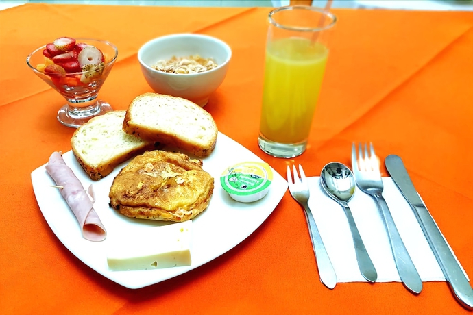 Imagen del bar/restaurante del Hotel Bocagrande. Foto 2