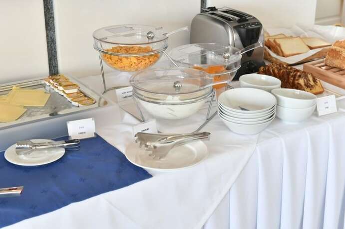 Imagen general del Hotel Bocamviglies By The Sea. Foto 11