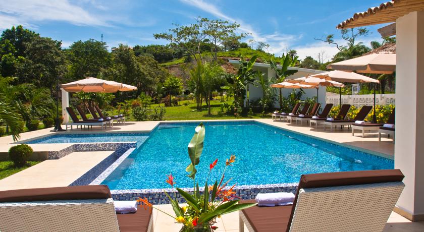 Imagen de la piscina del Hotel Bocas Del Mar. Foto 9