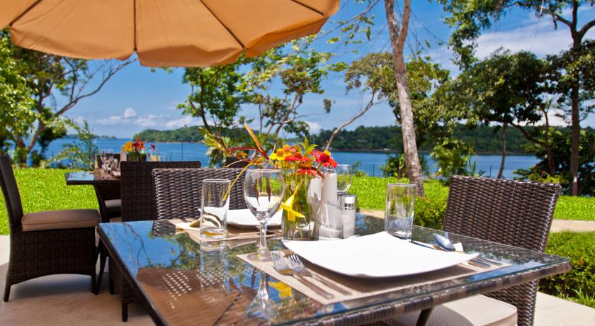 Imagen de los exteriores del Hotel Bocas Del Mar. Foto 6