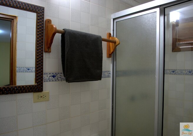 Imagen de la habitación del Hotel Bocas Reef. Foto 16