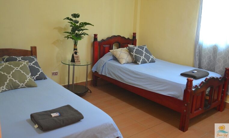 Imagen de la habitación del Hotel Bocas Reef. Foto 17