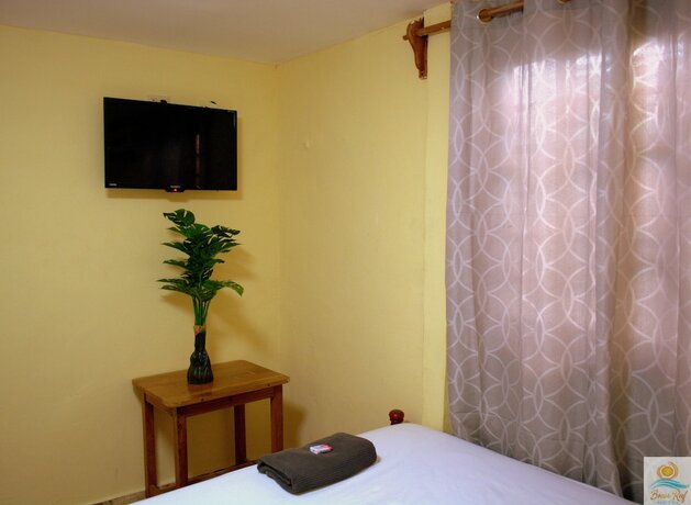 Imagen de la habitación del Hotel Bocas Reef. Foto 19