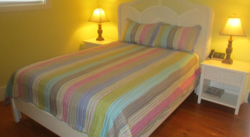 Imagen de la habitación del Hotel Bocas Town. Foto 4