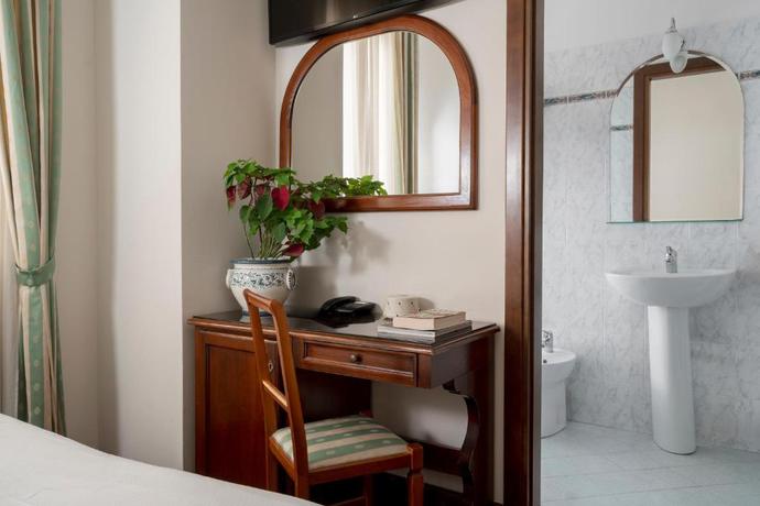 Imagen de la habitación del Hotel Boccaccio, Florencia. Foto 8