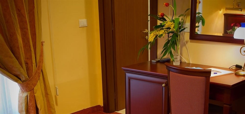 Imagen de la habitación del Hotel Boccascena. Foto 5