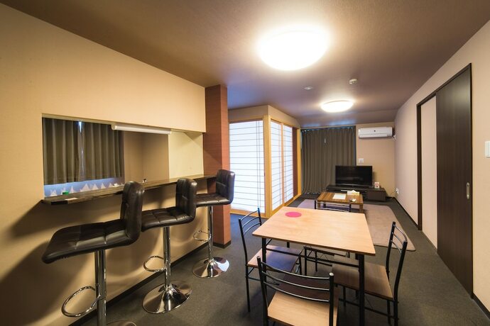 Imagen general del Hotel Bochibochi Karasuma. Foto 1