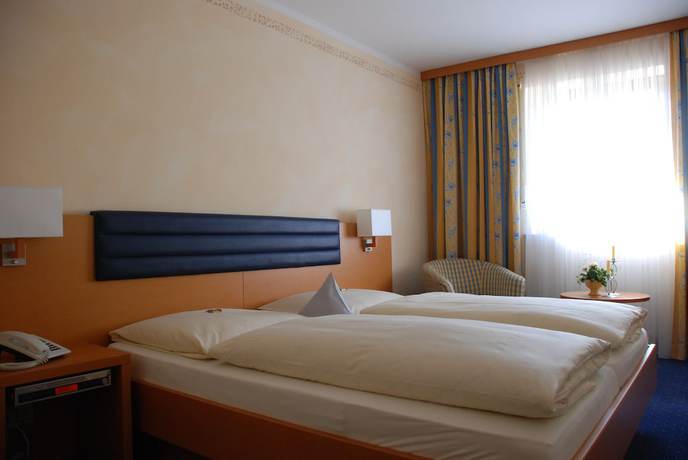 Imagen de la habitación del Hotel Bockmaier. Foto 16