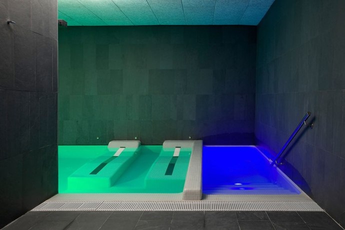 Imagen de la piscina del Hotel Bodega Finca De Los Arandinos. Foto 9