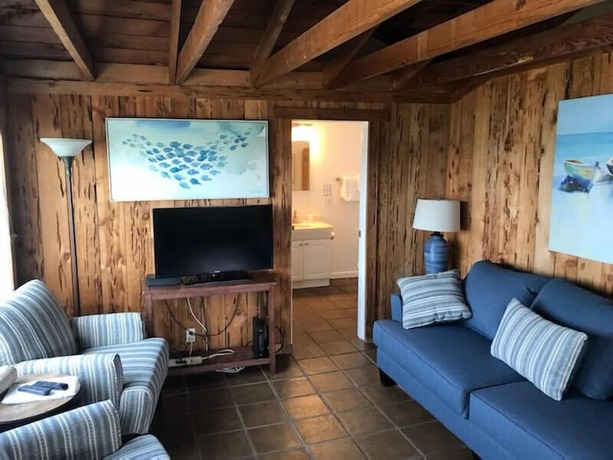 Imagen de la habitación del Hotel Bodega Harbor Inn. Foto 18
