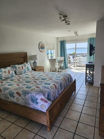 Imagen de la habitación del Hotel Bodega Harbor Inn. Foto 20