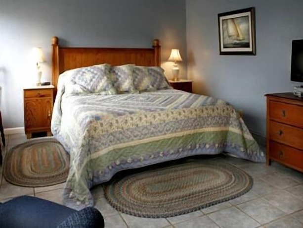 Imagen general del Hotel Bodega Harbor Inn. Foto 15
