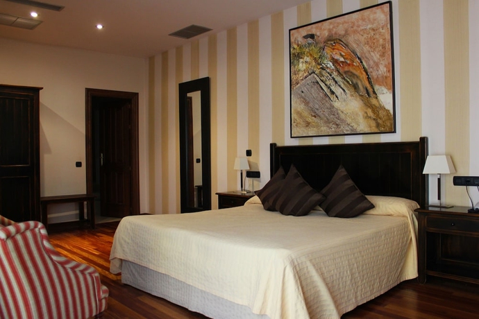 Imagen de la habitación del Hotel Bodega La Casa Del Cofrade. Foto 7