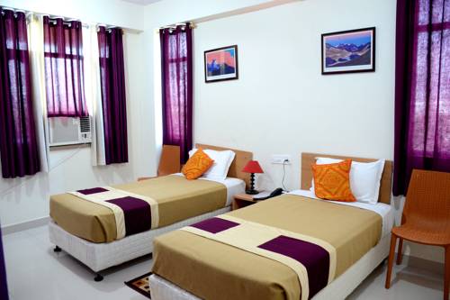 Imagen de la habitación del Hotel Bodh Vilas. Foto 2